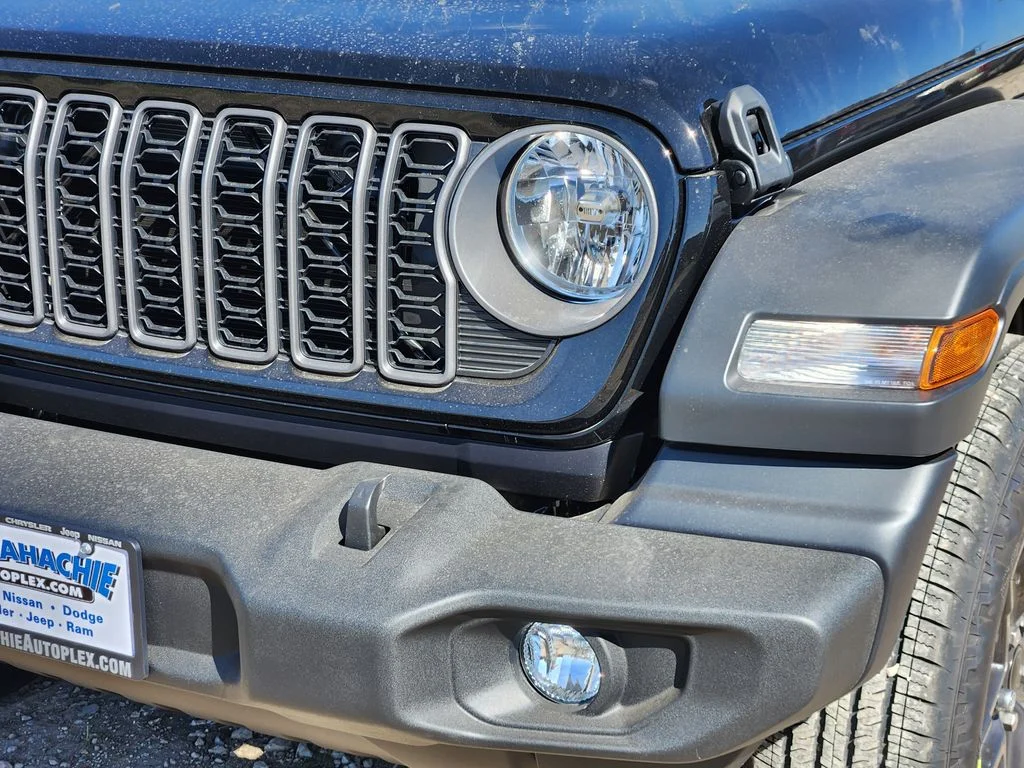 New 2026 Black Clear-Coat Exterior Paint Jeep Sport image 5