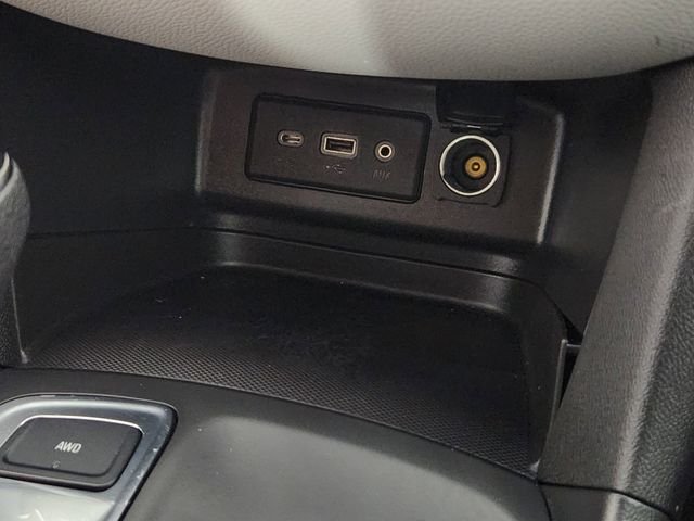 Used 2021 White Chevrolet LS image 28