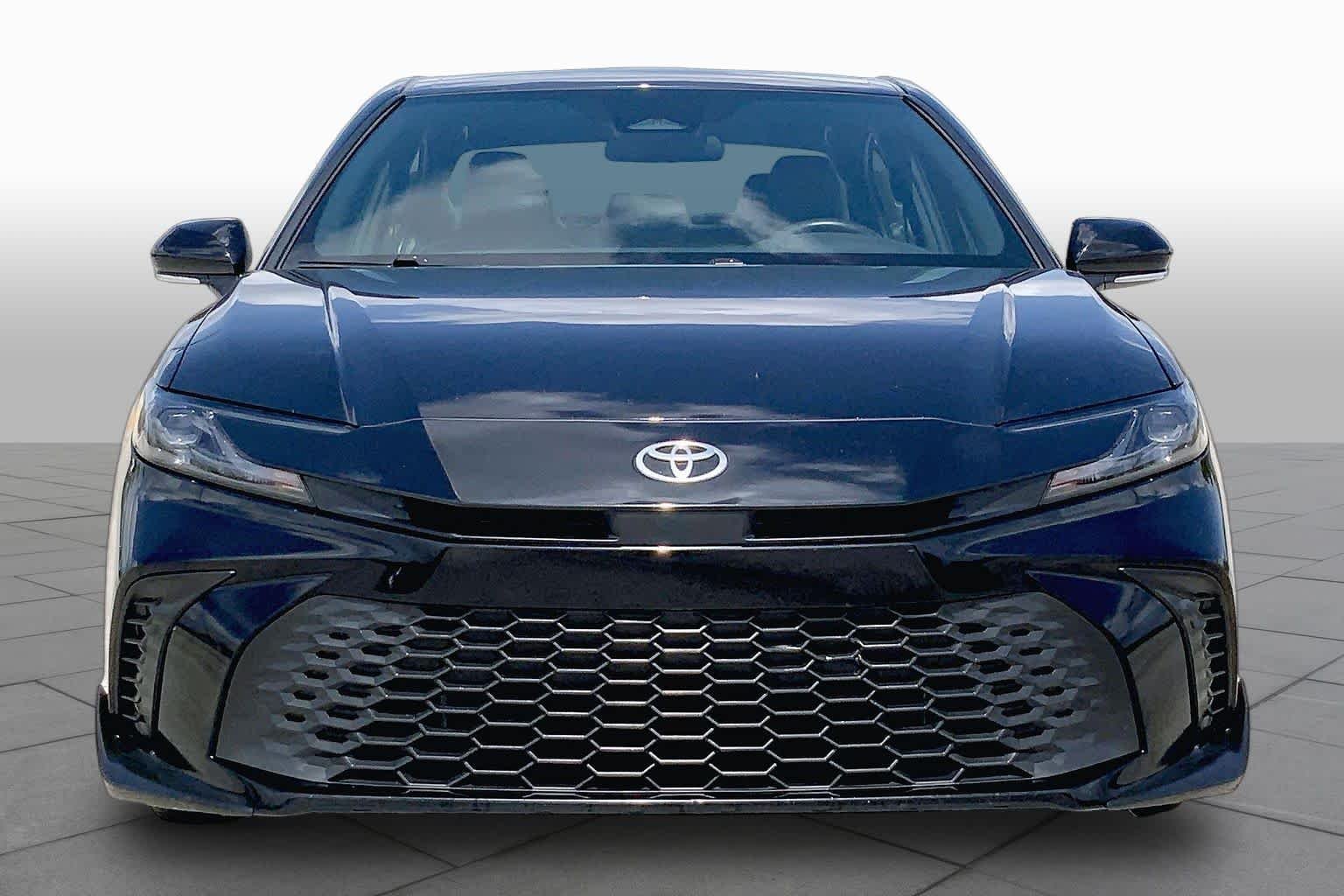 Certified Used 2025 Midnight Black Metallic Toyota SE image 4