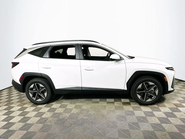 New 2026 Hyundai TUCSON SEL