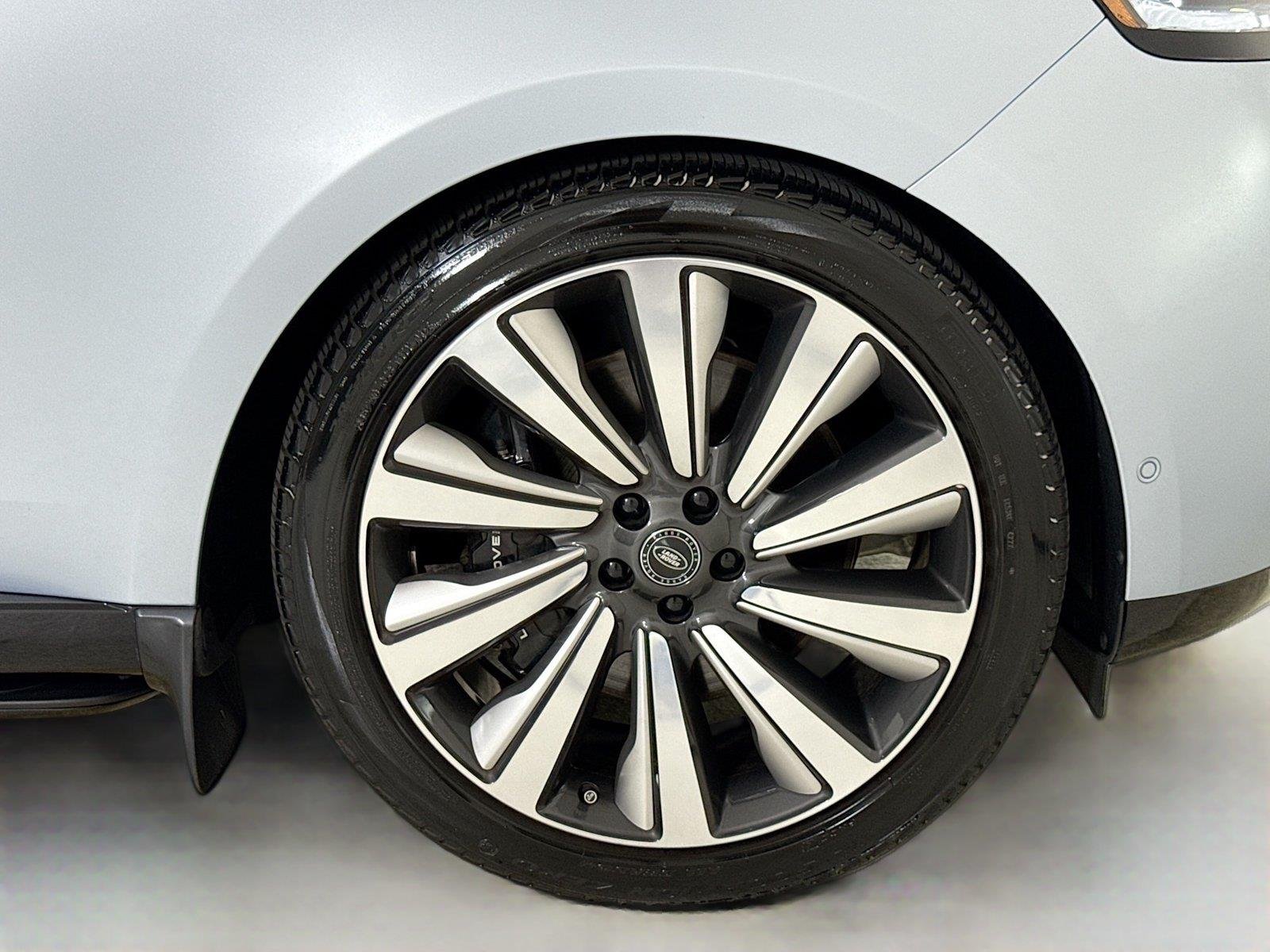 Used 2023 Ionian Silver SV Bespoke Ultra Metallic Gloss Land Rover SV | 225K MSRP image 39