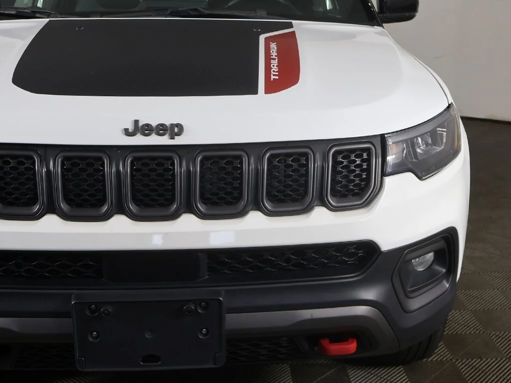 Used 2023 White Jeep Trailhawk image 12