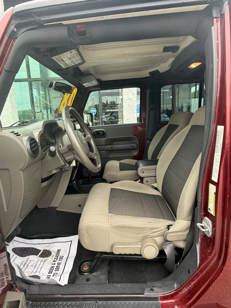 Used 2008 Red Jeep Unlimited X image 12
