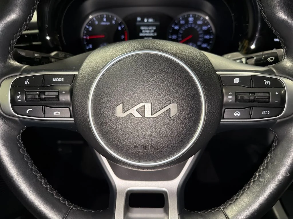 Used 2024 Sapphire Blue Kia GT-Line image 24