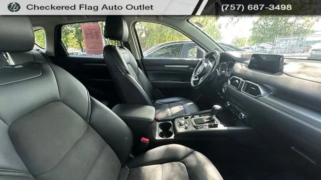 Used 2017 Snowflake White Pearl Mazda Touring image 5