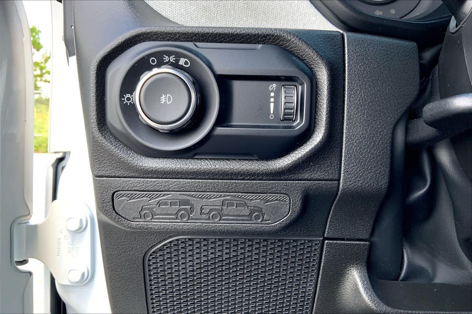 Used 2024 Bright White Clearcoat Jeep Sport image 33