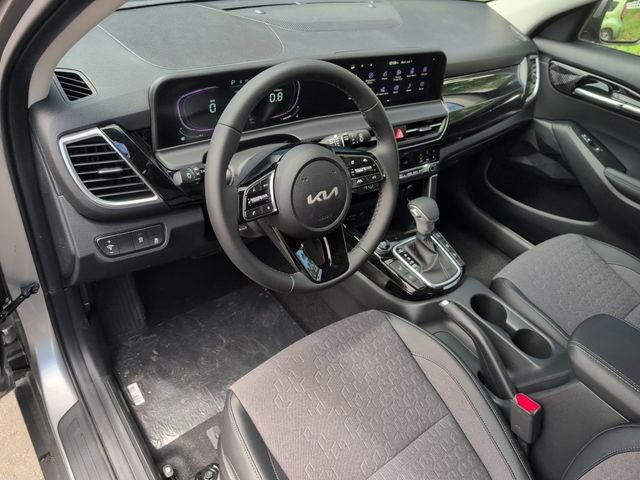 New 2026 Steel Gray Kia S image 12
