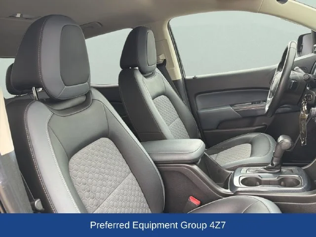 Certified Used 2018 BLACK Chevrolet 4WD Z71 image 20