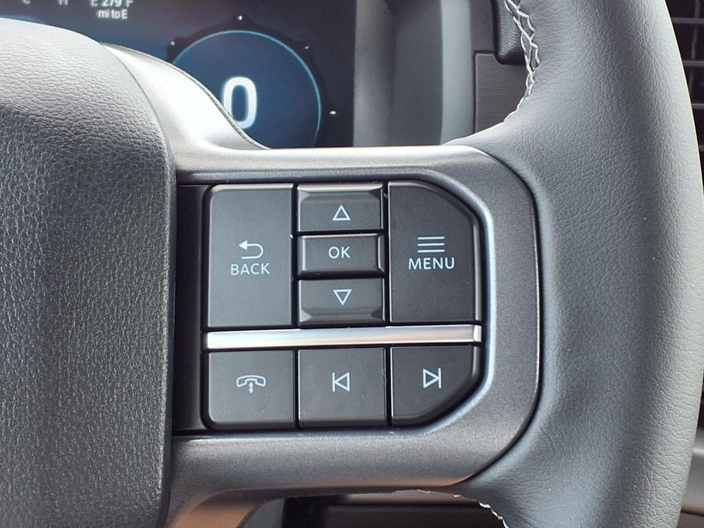 New 2026 Agate Black Metallic Ford XLT image 17