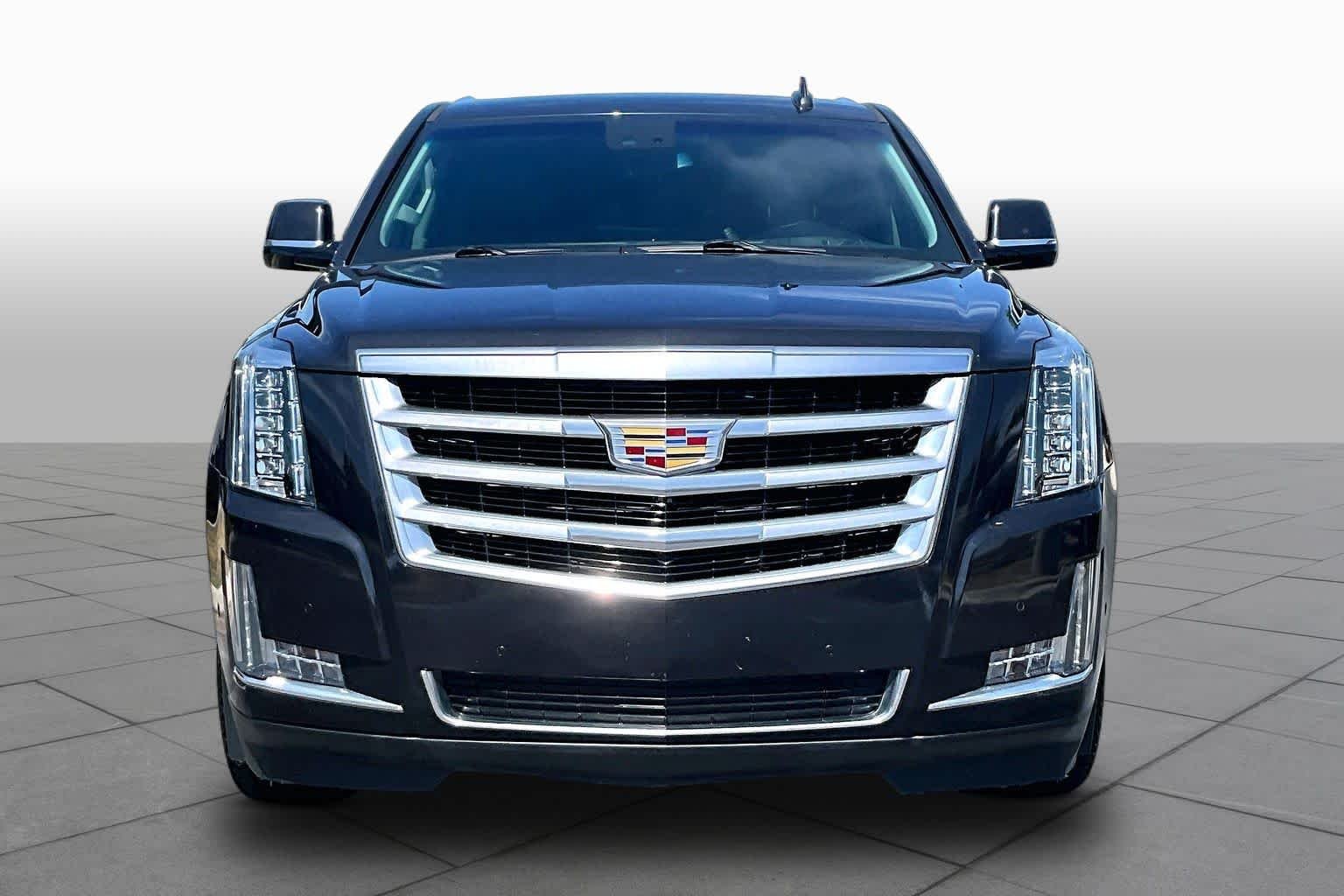 Used 2019 Manhattan Noir Metallic Cadillac Luxury image 4