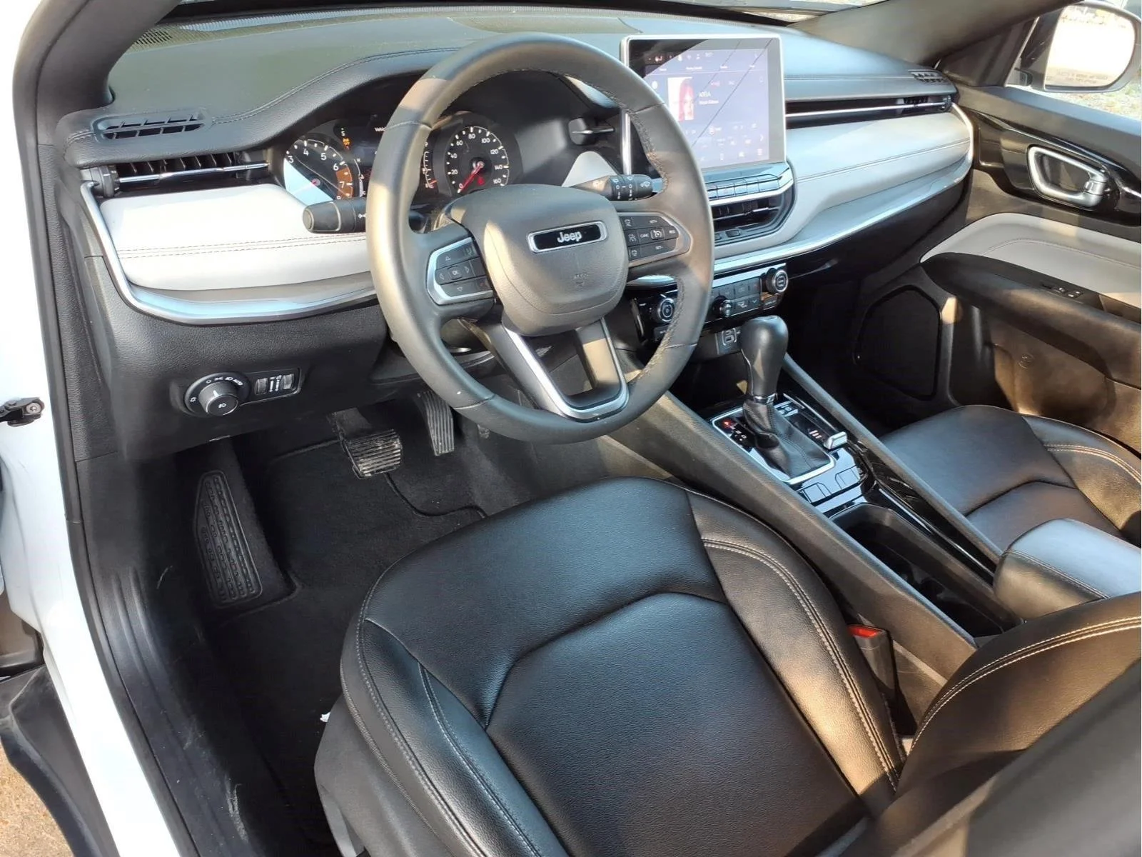 Used 2025 Black Jeep Limited image 16