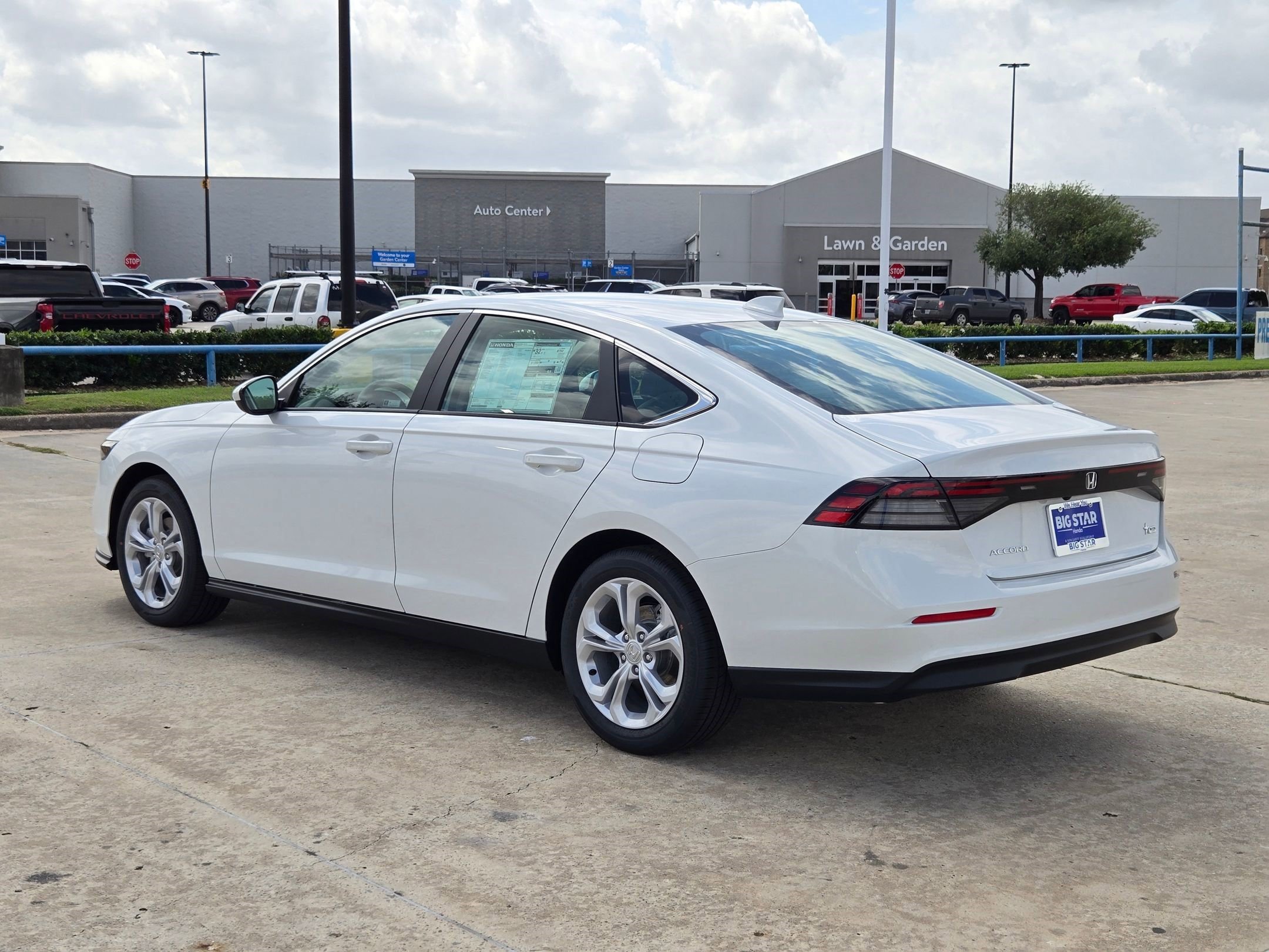 New 2026 Platinum White Pearl Honda LX image 6
