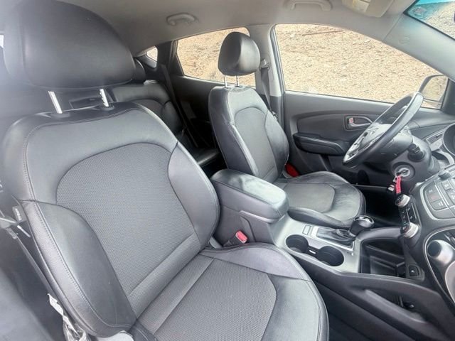 Used 2015 Gray Hyundai SE image 28