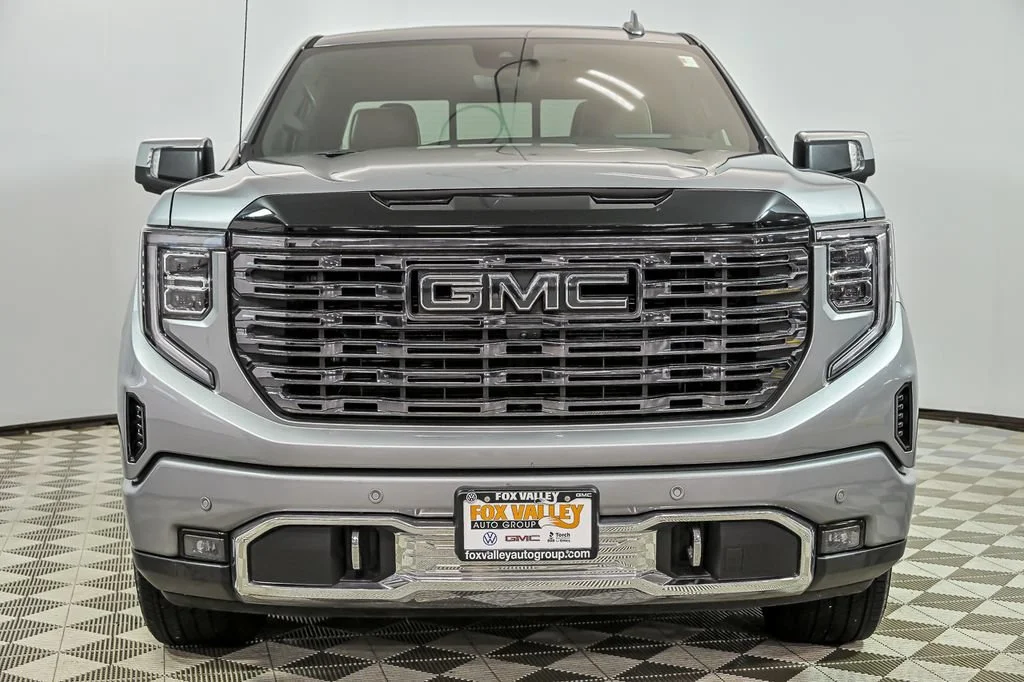 Used 2025 Sterling Metallic GMC Denali Ultimate image 4