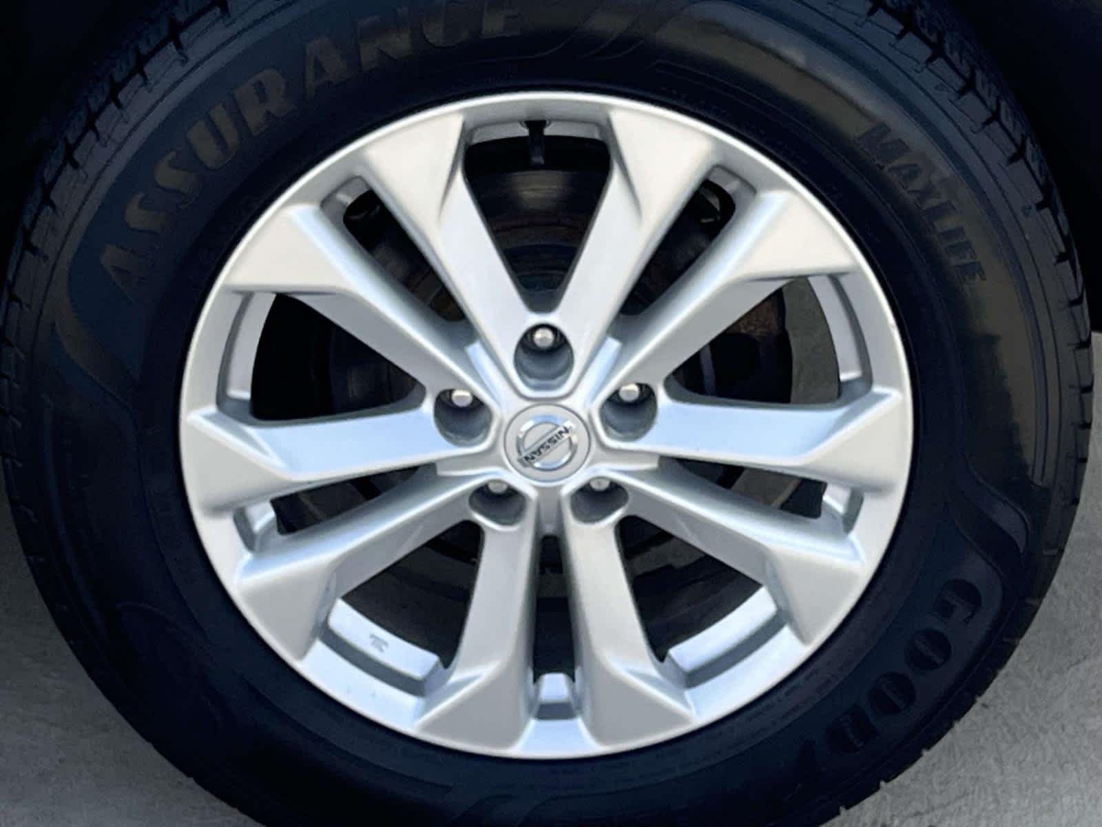 Used 2018  Volkswagen 3.6L V6 SE image 15