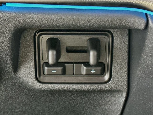 New 2027 Gray Ford Platinum image 22
