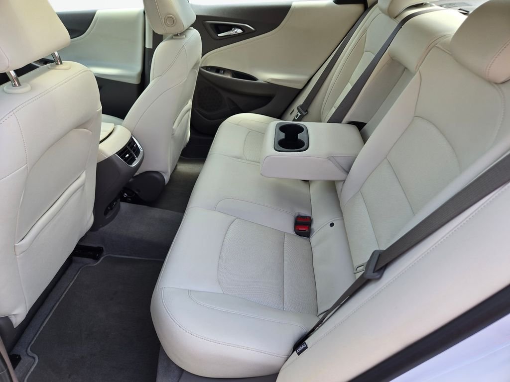 Used 2020 White Chevrolet Premier image 18
