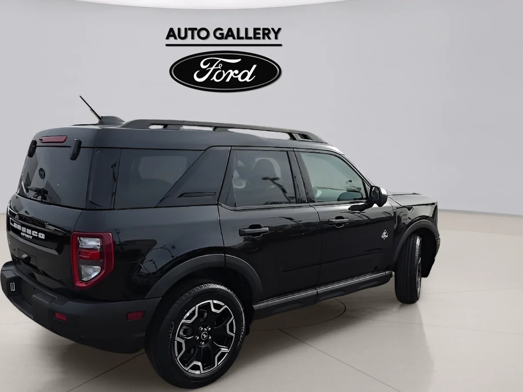 New 2026 Shadow Black Ford Outer Banks® image 3