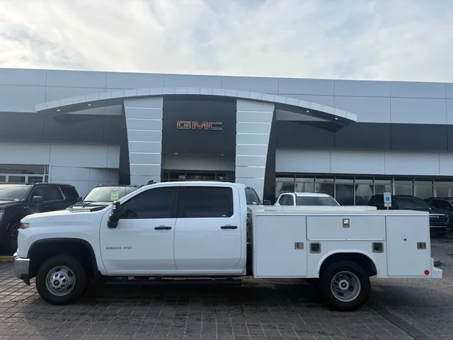 2022 Chevrolet Silverado 3500 HD Chassis Cab Work Truck
