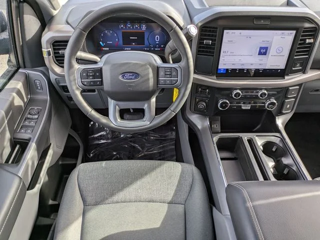 2026 Ford F-150 XLT - Photo 15