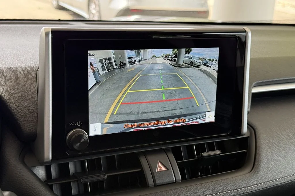 Used 2025 Silver Toyota XLE image 23