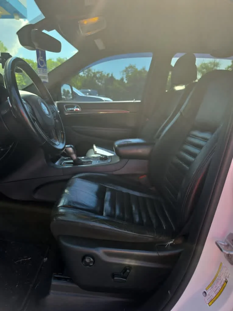 Used 2019 Bright White Clearcoat Jeep Limited X image 7