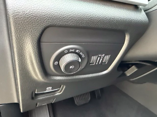 New 2027 Black Jeep Limited image 16