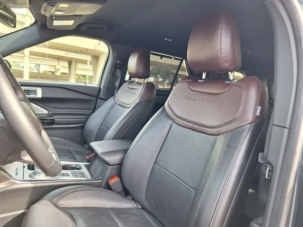 Used 2022 Blue Ford Platinum image 11