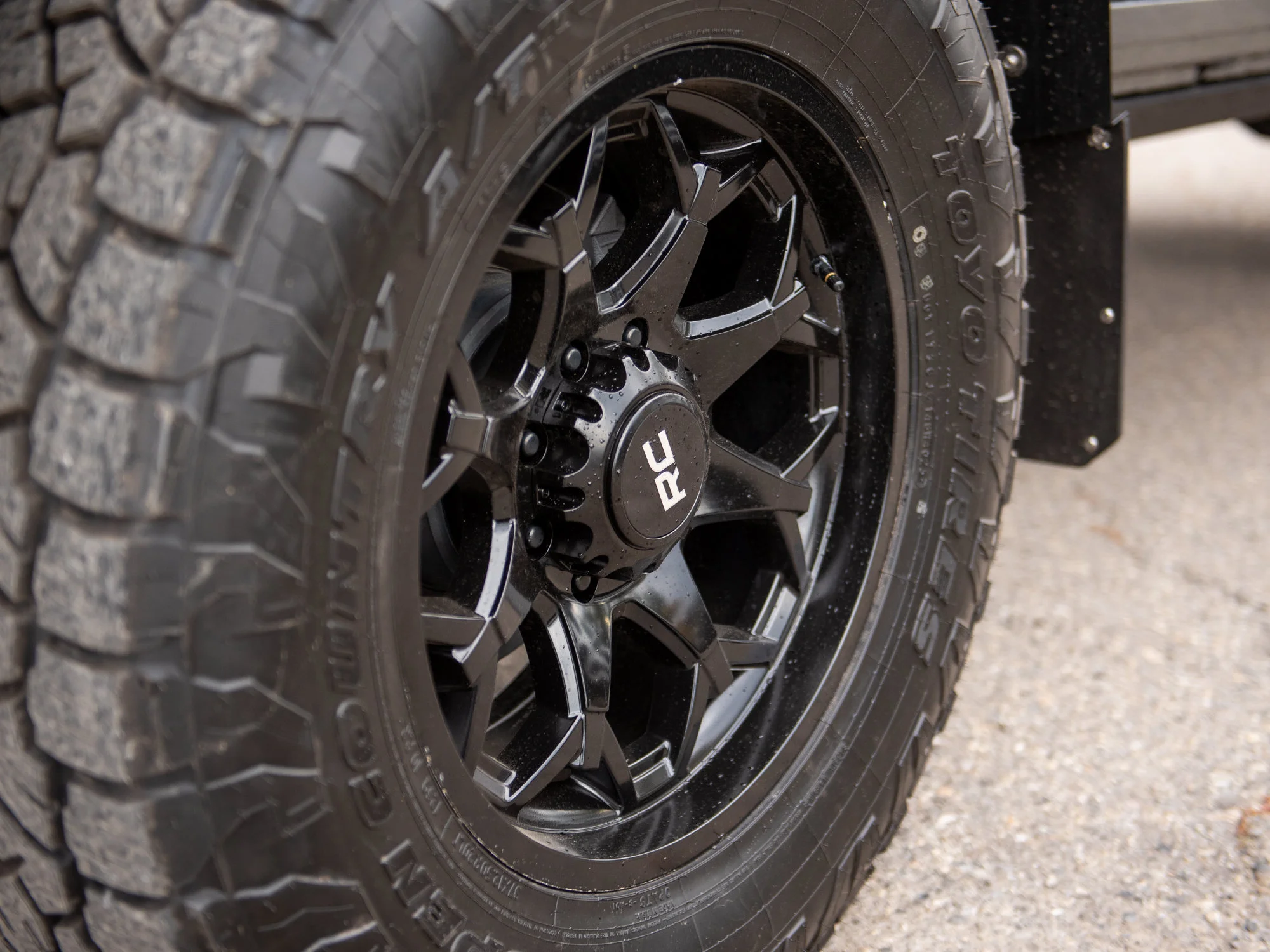 New 2026 Grey RAM Laramie Night* Crew Cab 4x4, 5 Inch Lift, 37 Inch Toyos, Winch, Pwr Running Boards image 5