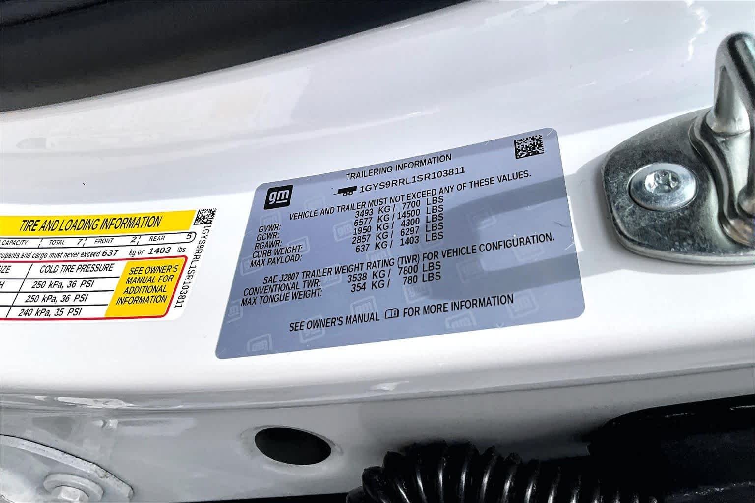 Used 2025 Crystal White Tricoat Cadillac 4WD Sport Platinum image 28
