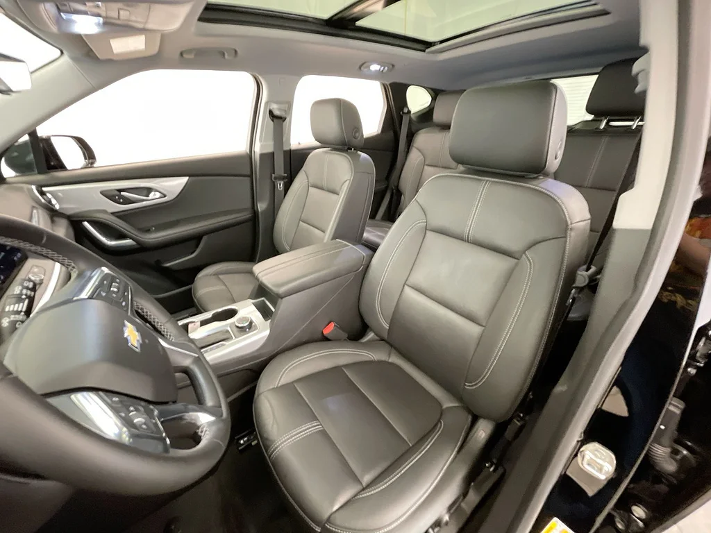 Used 2023 Black Chevrolet LT image 20