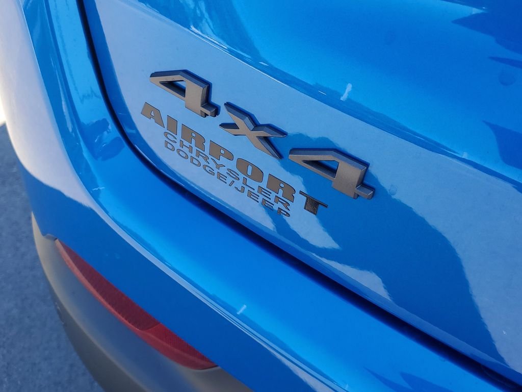 New 2026 Hydro Blue Pearlcoat Jeep Limited image 6