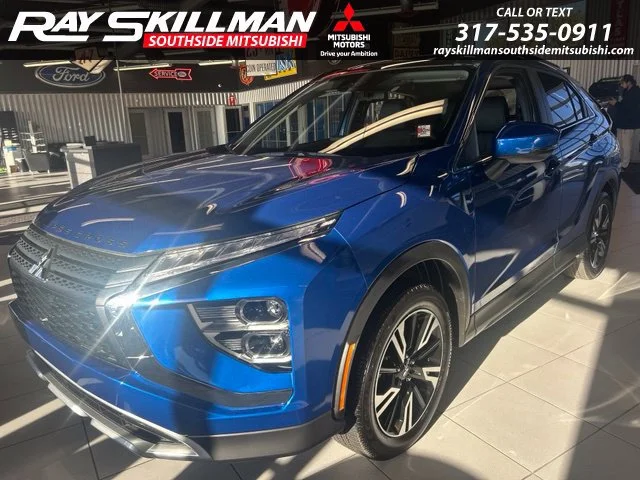 New 2026 Lightning Blue Metallic Mitsubishi SE image 4