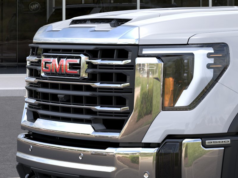 2026 GMC Sierra 3500HD SLE - Photo 13