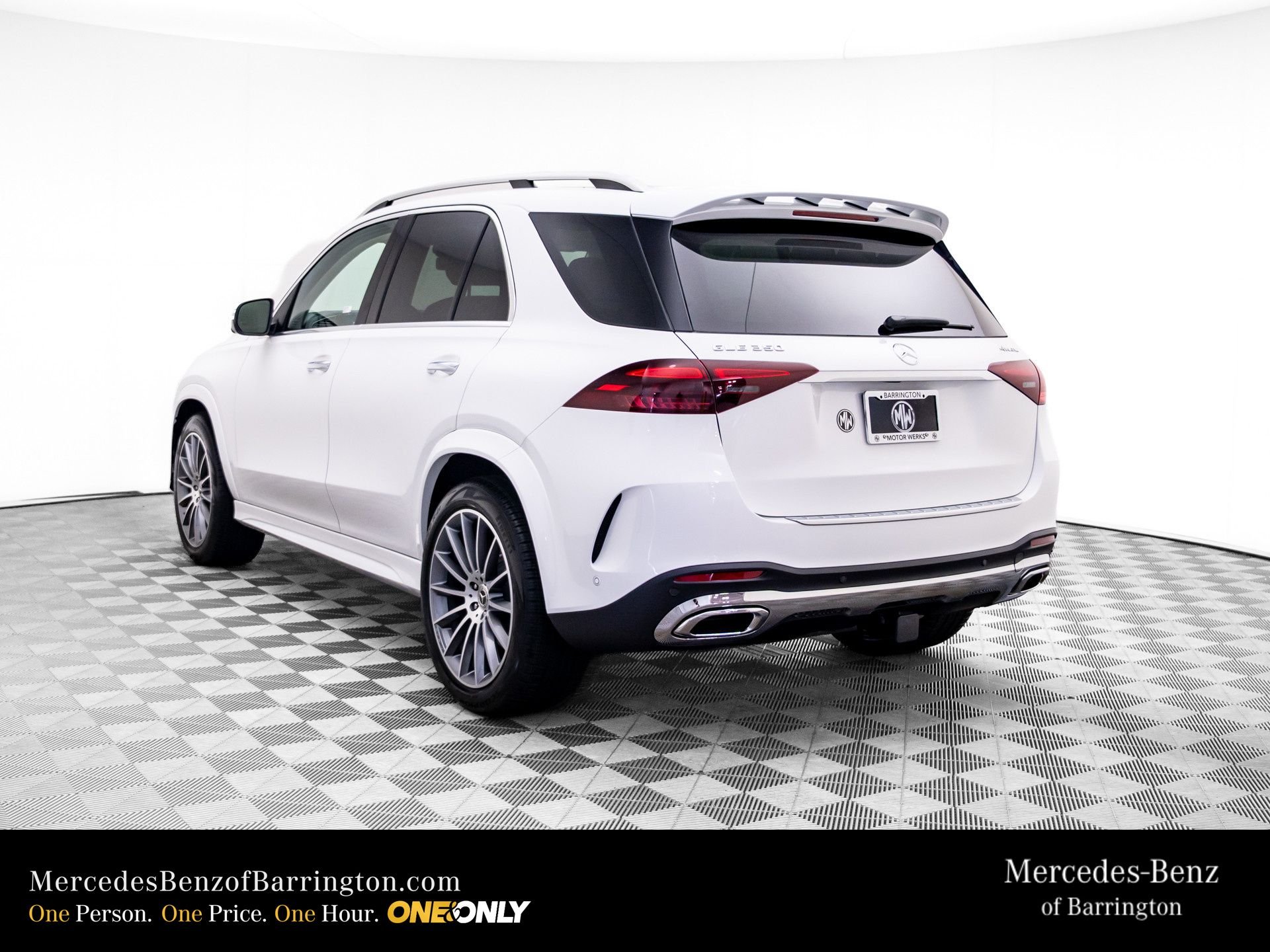 New 2026 Polar White Mercedes-Benz GLE 350 image 3