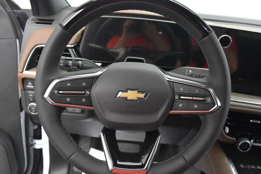 New 2026 Polar White Tricoat Chevrolet High Country image 7