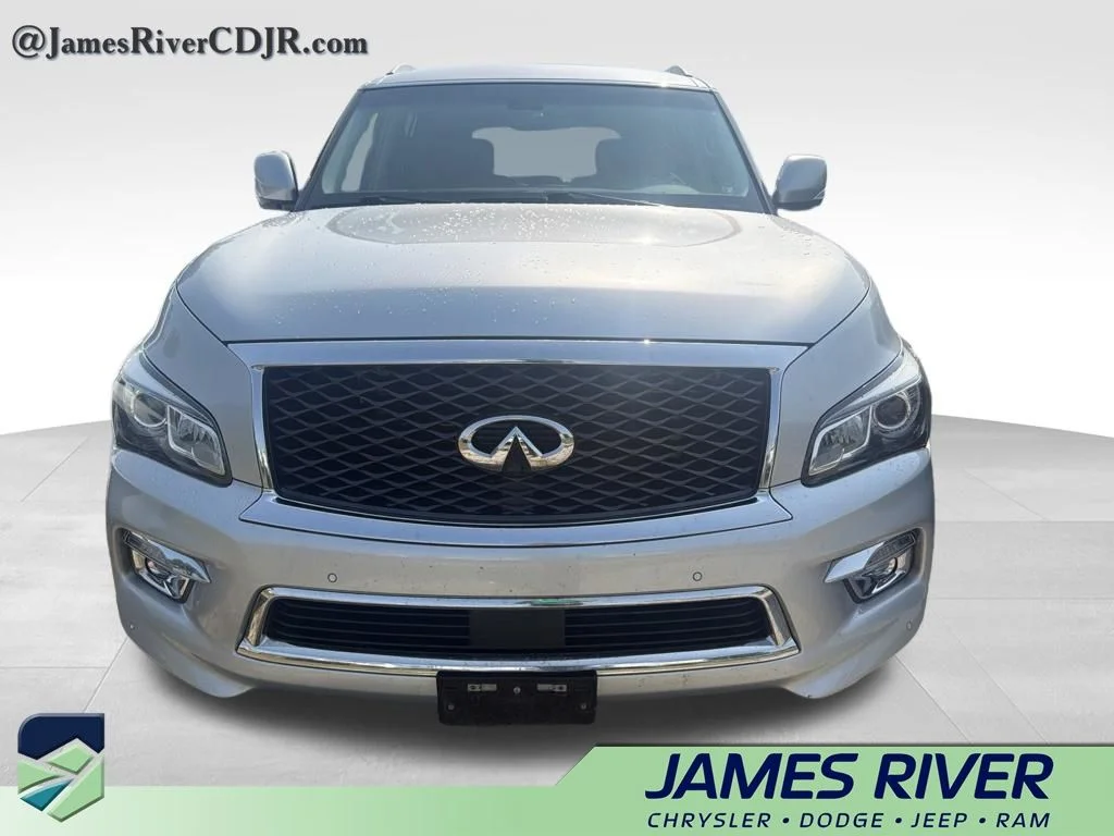 Used 2017 Silver INFINITI Limited image 3