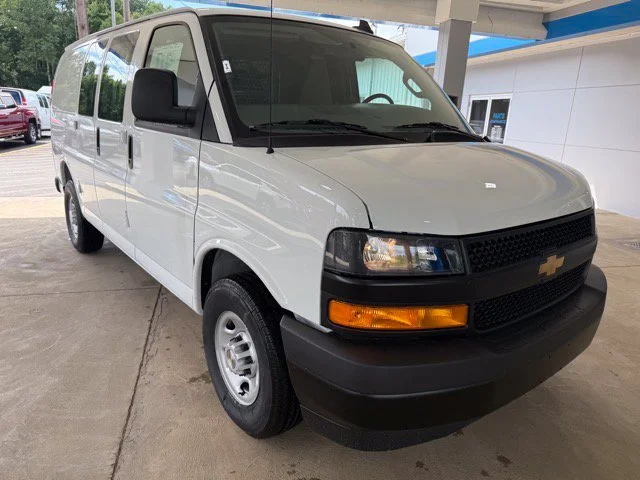2025 Chevrolet Express Cargo