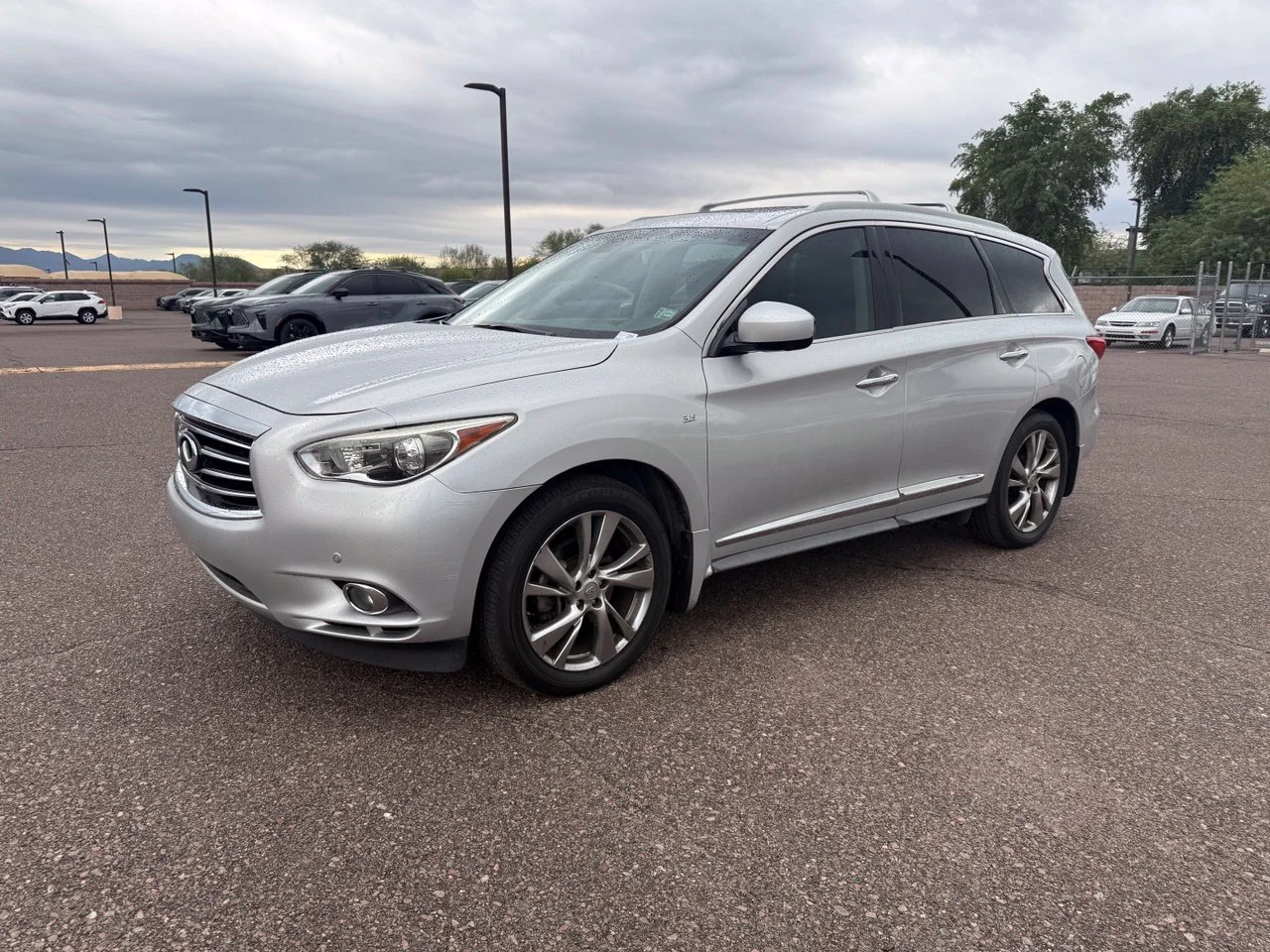 Used 2015 Liquid Platinum INFINITI Base image 1
