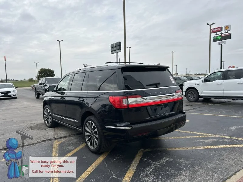 Used 2021 Navy Lincoln Reserve image 3