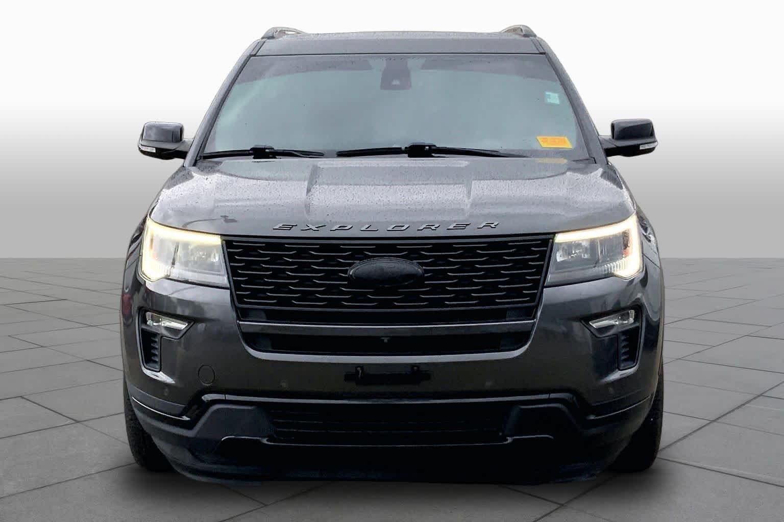 Used 2019 Magnetic Metallic Ford Sport image 4