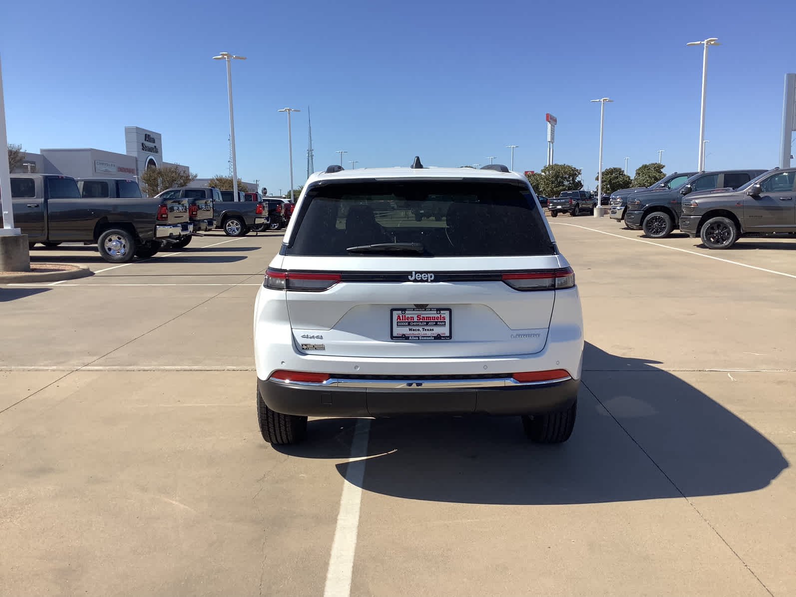 2025 Jeep Grand Cherokee Laredo - Photo 7