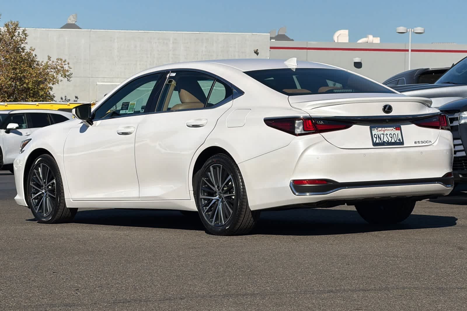 Certified Used 2025 Eminent White Pearl Lexus  image 7