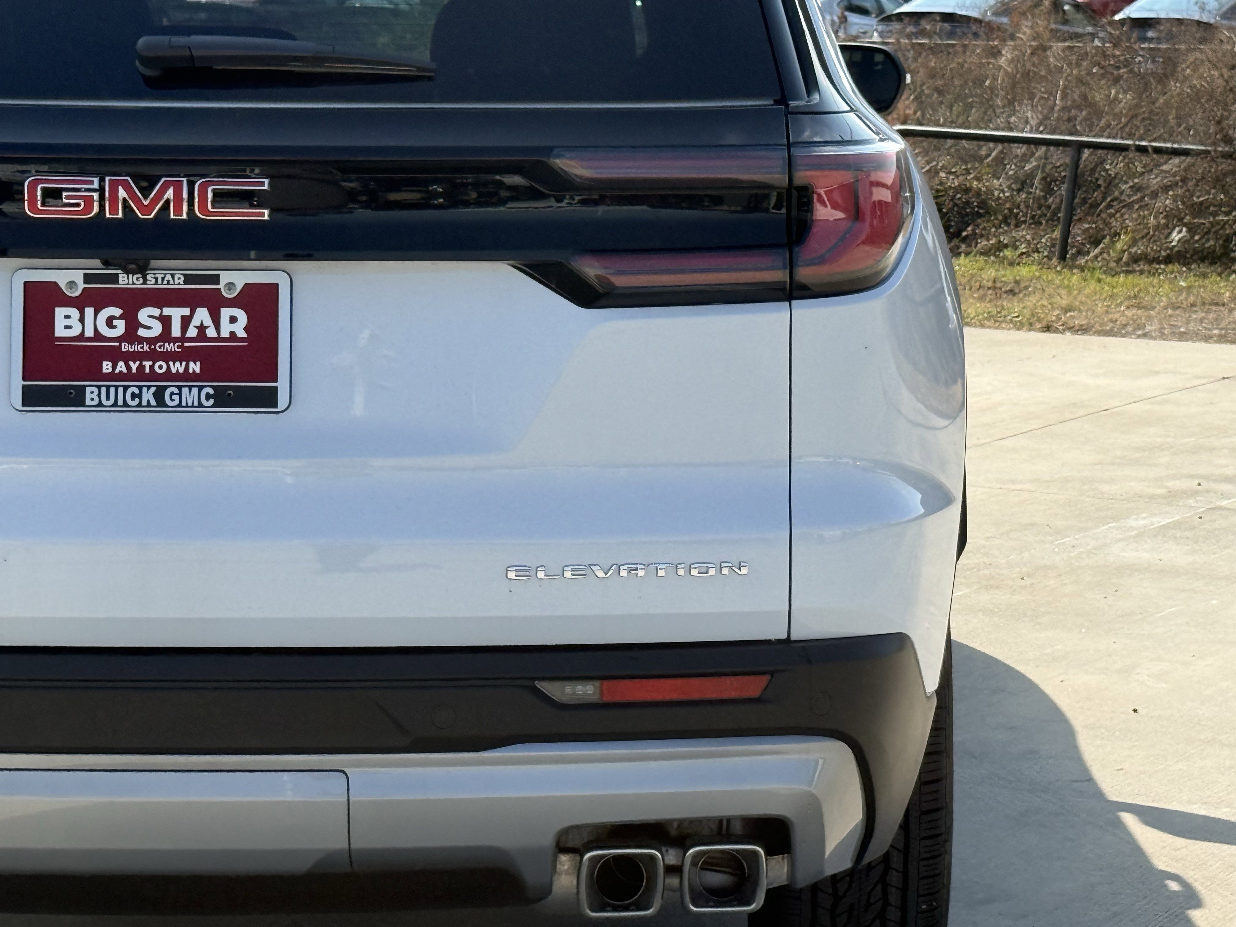 New 2026 Glacier White Tricoat GMC Elevation image 6