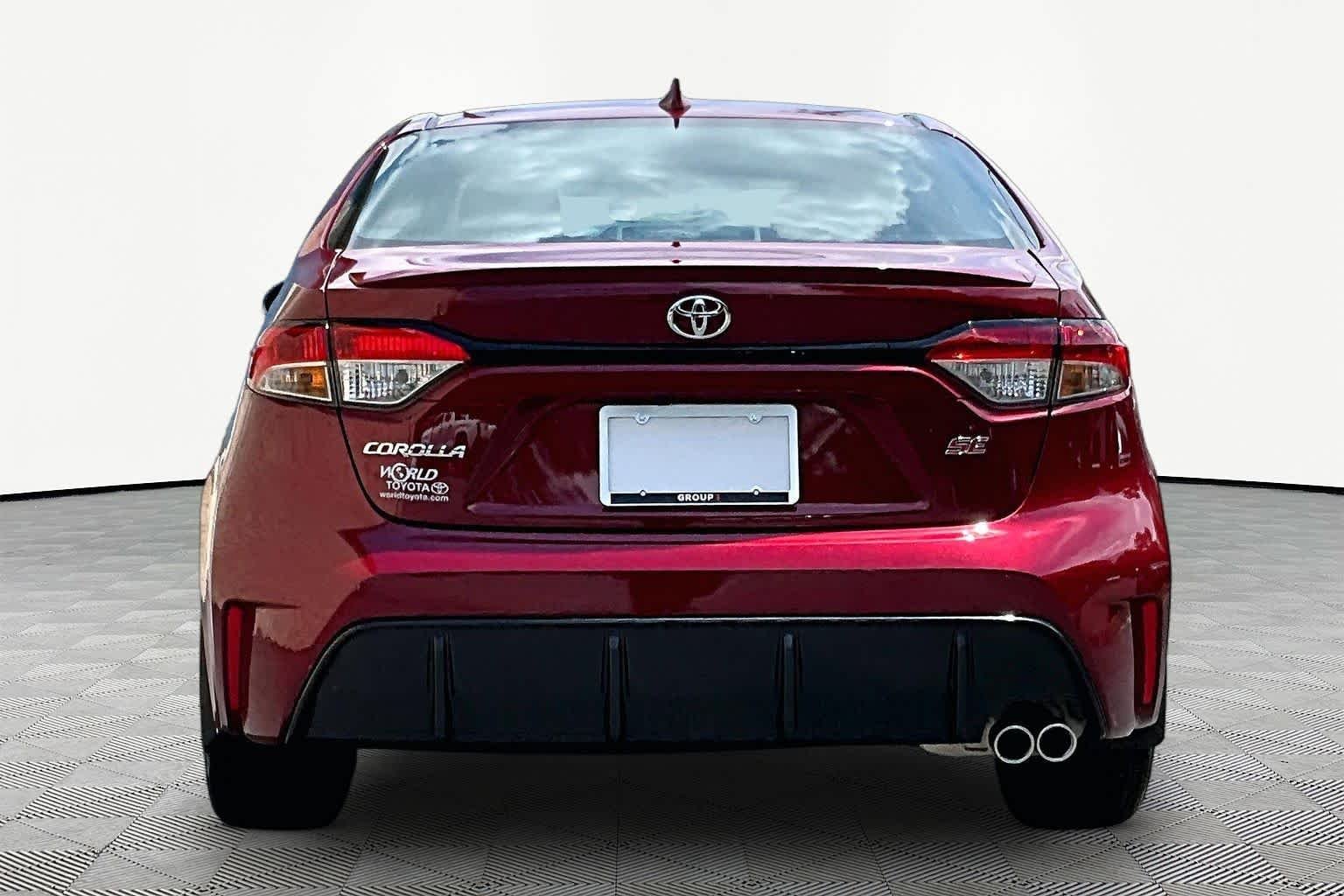 Used 2026 Ruby Flare Pearl Toyota SE image 5