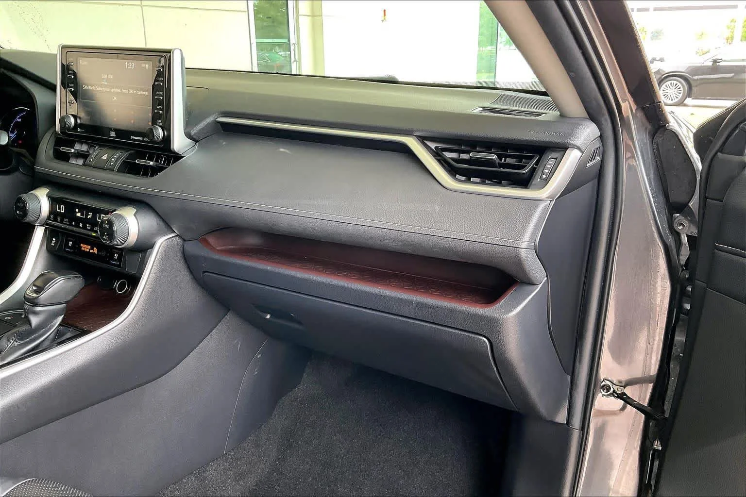 Used 2020 Magnetic Gray Metallic Toyota Hybrid Limited image 17