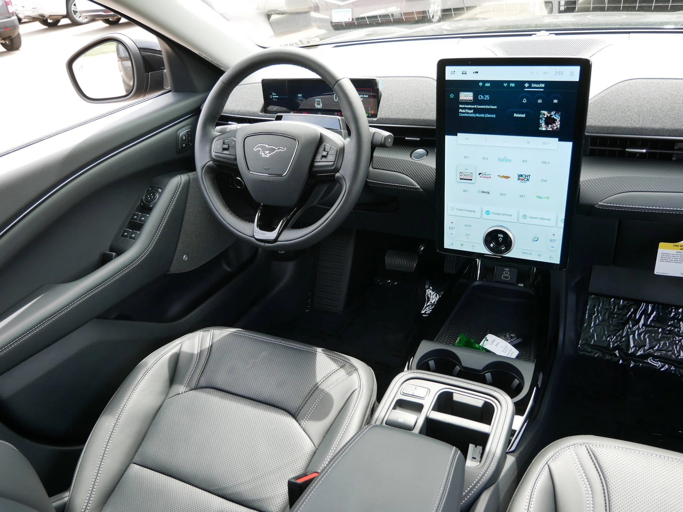 Used 2025 Shadow Black Ford Premium image 9