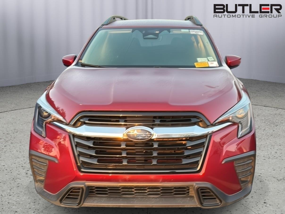 Used 2025 Crimson Red Pearl Subaru Premium image 4