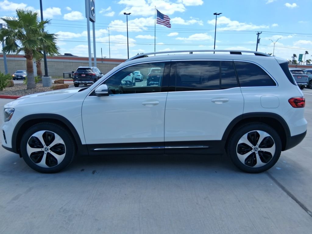 New 2026 Polar White Mercedes-Benz GLB 250 image 6