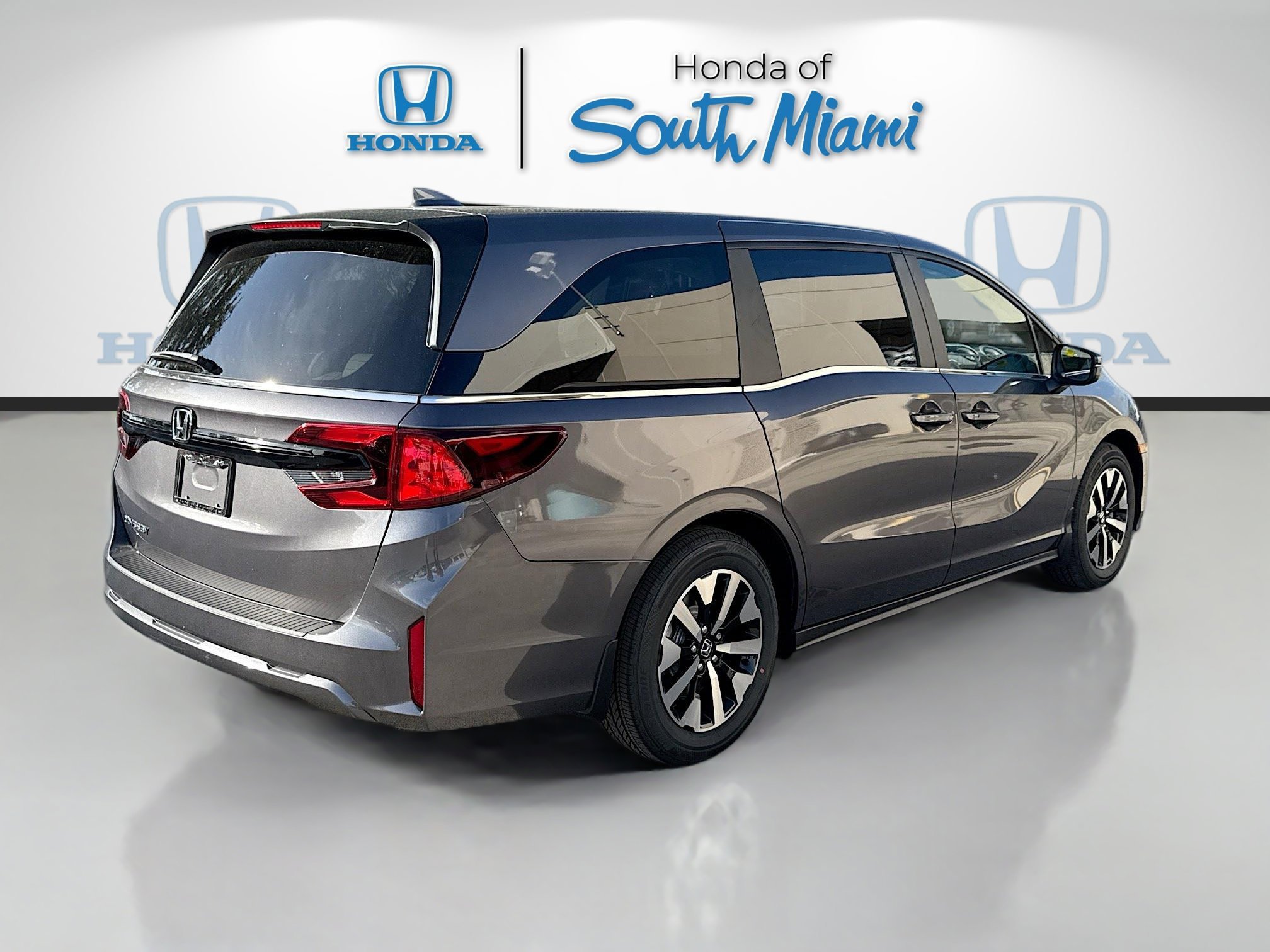 2026 Honda Odyssey EX-L - Photo 7